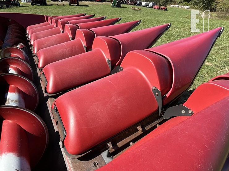 2009-case-ih-3208-image-12