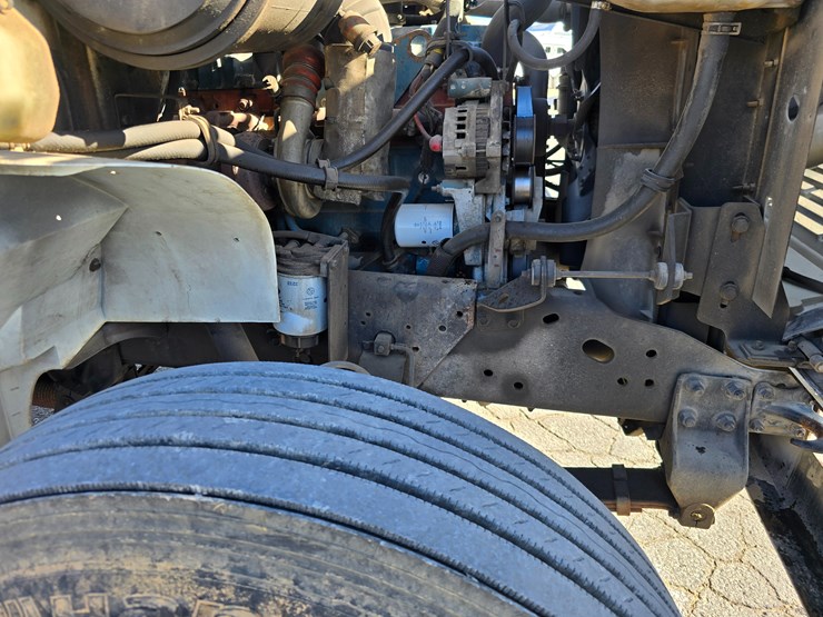 1999-international-4700-image-48