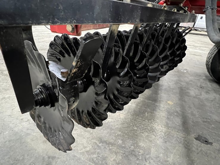 case-ih-true-tandem-330-turbo-image-11