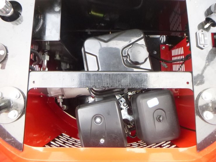 2025-vicsec-vc13-hydraulic-excavator-image-24