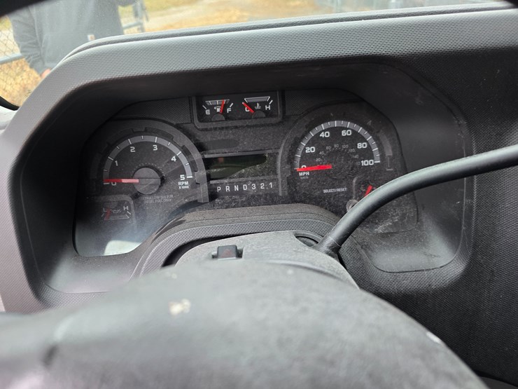 2010-ford-e450-image-31