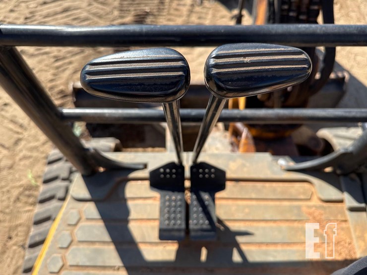 2016-caterpillar-304e2-cr-image-29