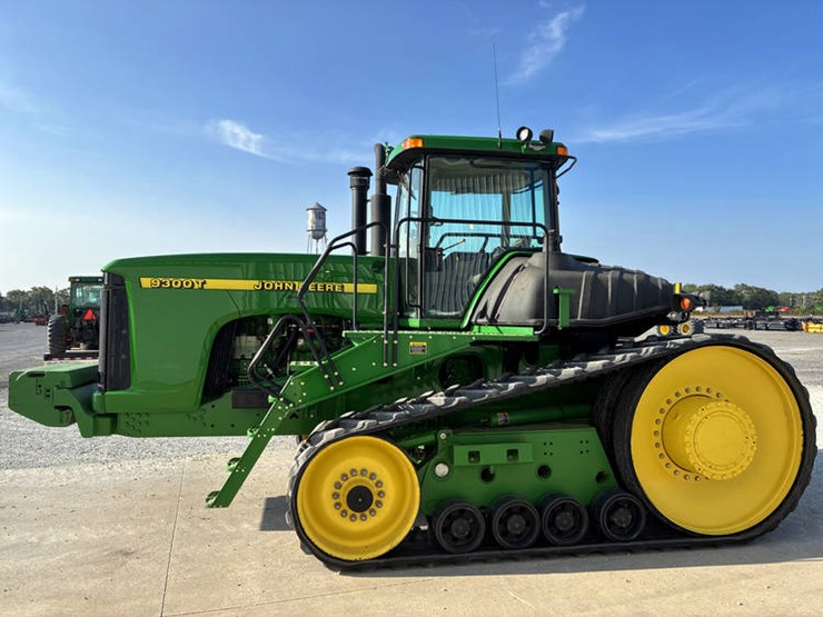 john-deere-9300t-image-10