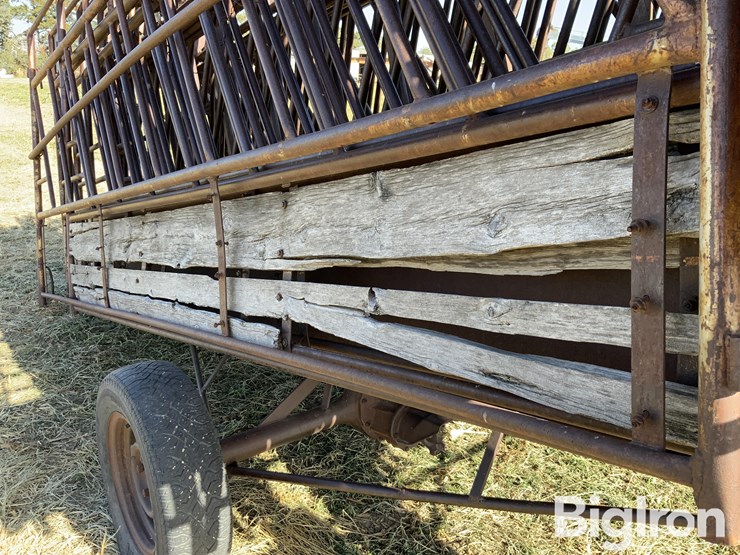 feed-panel-trailer-image-16