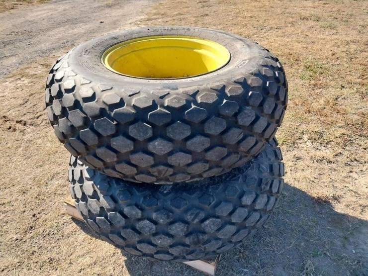 ford-tractor-image-1