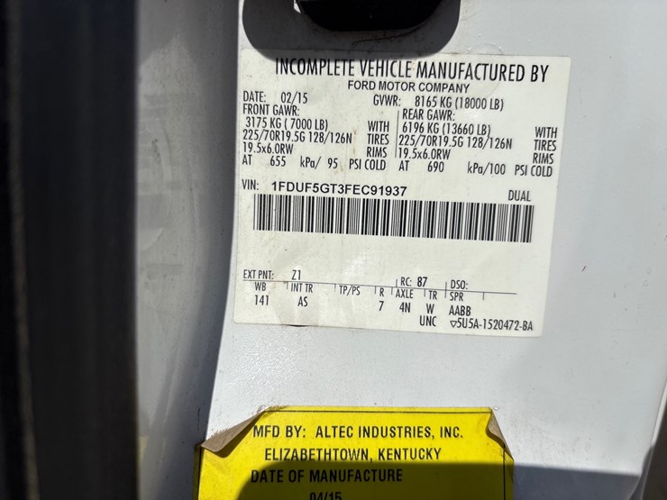 2015-ford-f550-image-16