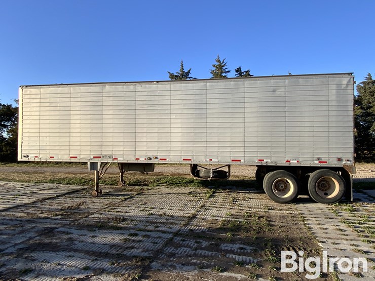 1960-timpte-t/a-nurse-tank-van-trailer-image-8