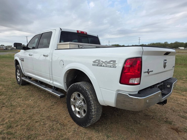 2018-dodge-2500-image-7