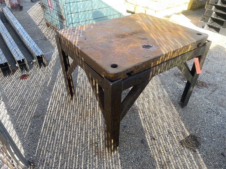 #6010-•-heavy-duty-steel-shop-table-(o11)-image-7