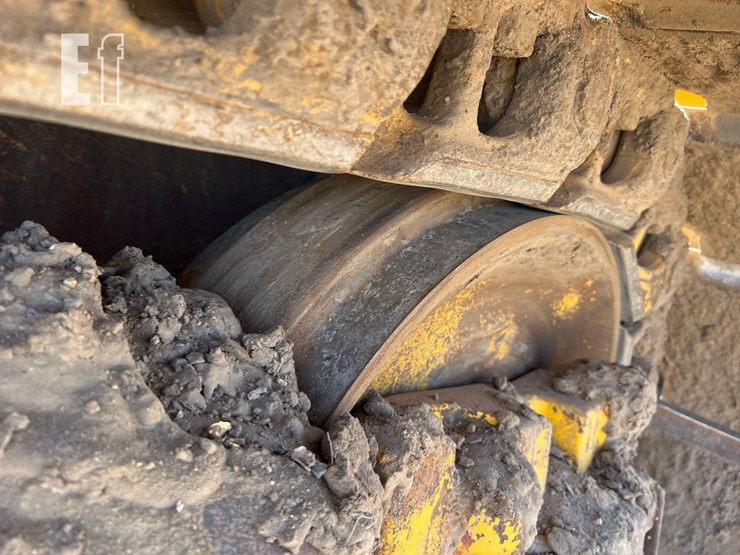 2019-komatsu-d65pxi-18-image-18