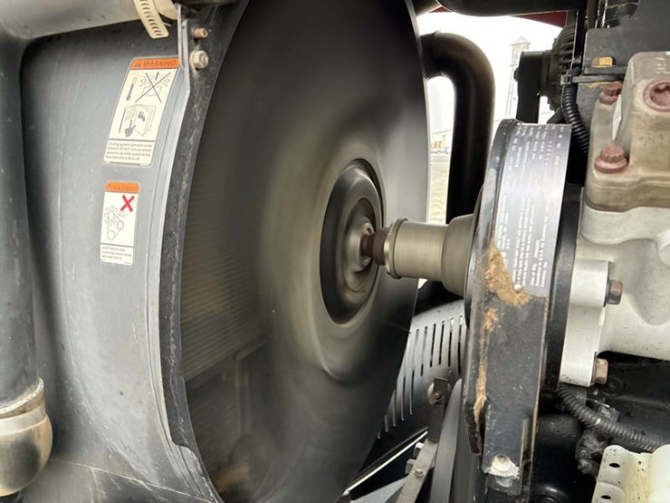 case-ih-magnum-245-image-67