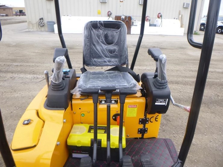 2025-vicsec-vc15p-hydraulic-excavator-image-19