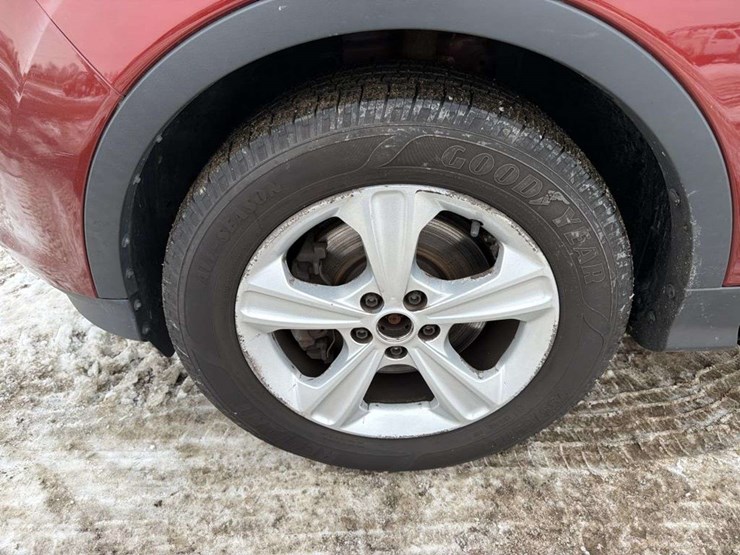 2014-ford-escape-se-image-10