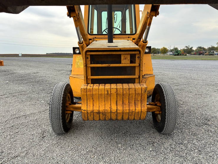 case-ih-3400-image-24