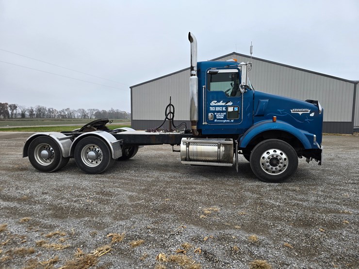 kenworth-t800-image-25