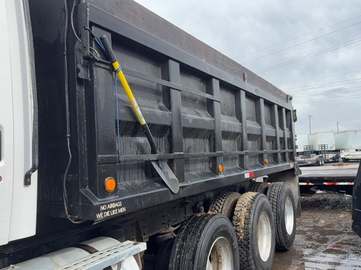 caterpillar-10-image-14