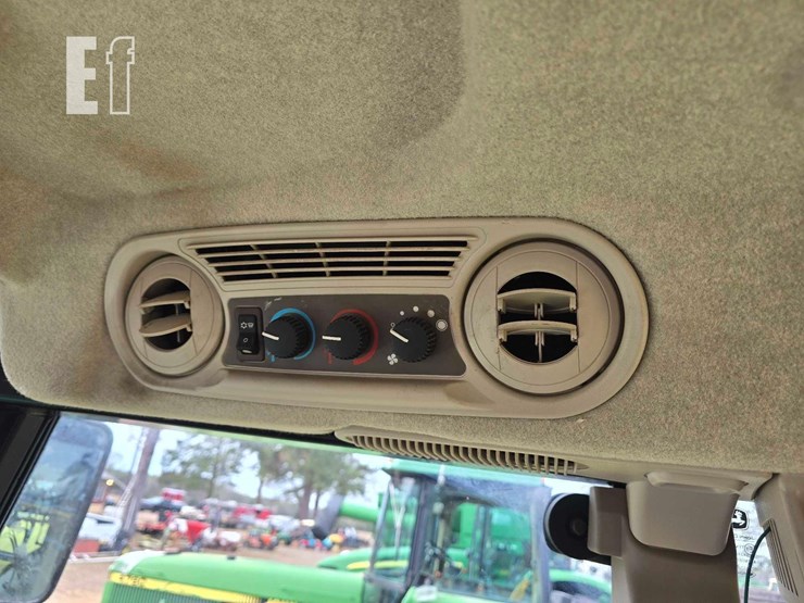 john-deere-6115d-image-31