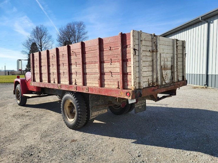 1970-international-loadstar-image-3