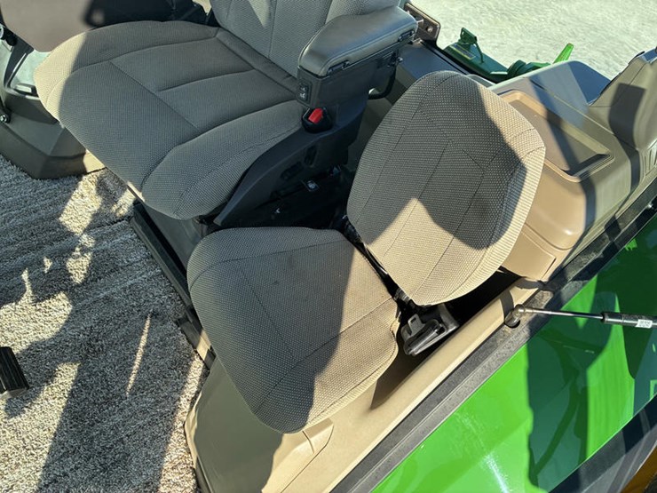 john-deere-8r-370-image-71