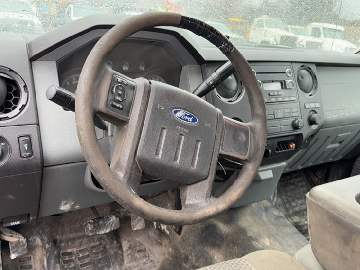 2011-ford-f250-image-21