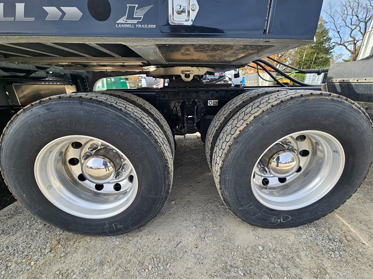 peterbilt-579-image-65