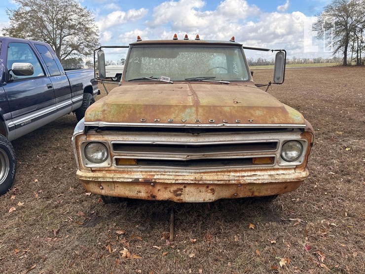 chevrolet-c30-image-6