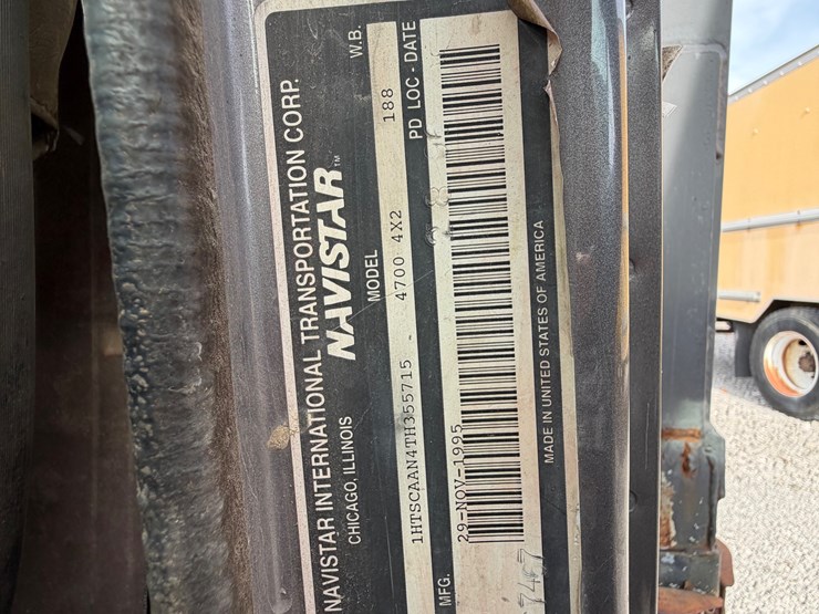 international-4700-image-23