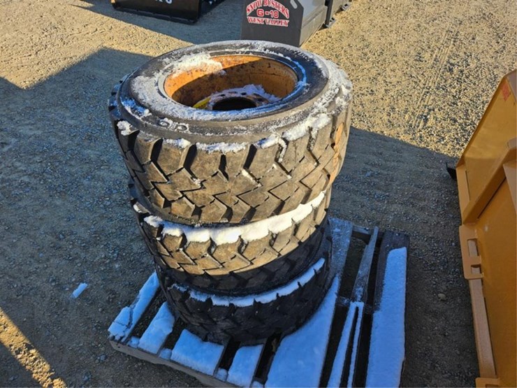 #3082-•-(3)-12-16.5-tires-&-rims-image-10