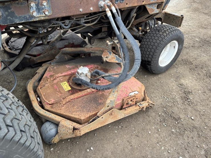 toro-groundsmaster-4500d-image-9