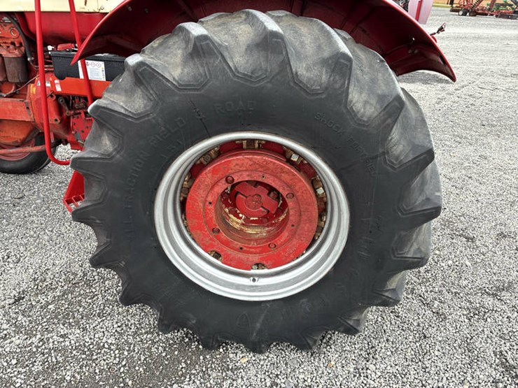 #122323-•-1965-ih-806-wheatland-#4518s-y-image-47