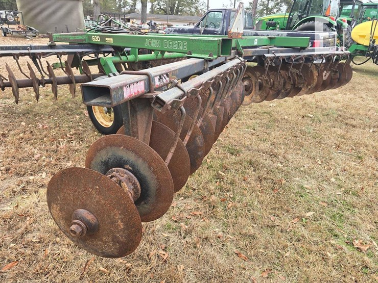 john-deere-630-image-9