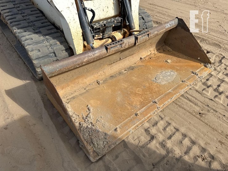 2022-bobcat-t740-image-19