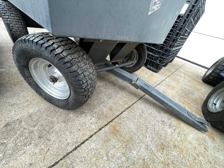 #6102-•-rugid-outdoor-equipment-wagon-(door-04)-image-2