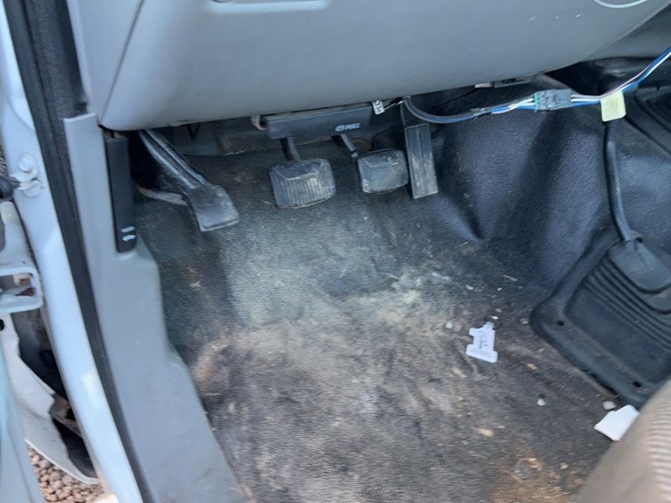 2002-ford-f250-image-18