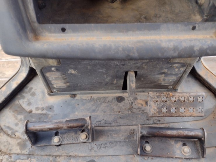 caterpillar-d5k2-lgp-image-8