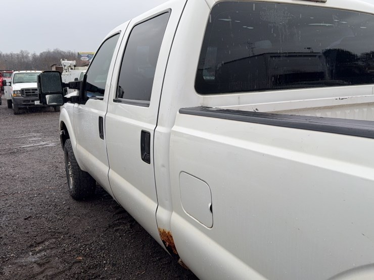 2013-ford-f250-image-13