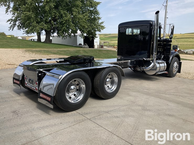 kenworth-w925-image-5