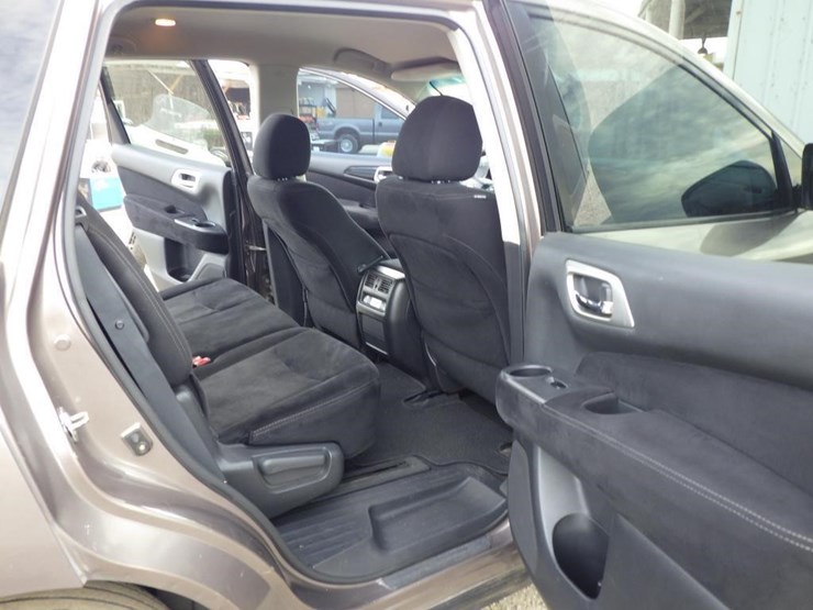 2014-nissan-pathfinder-image-8