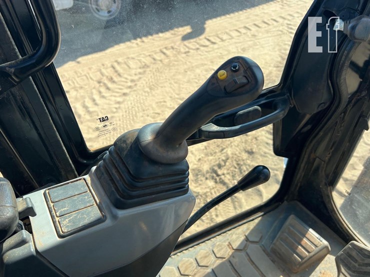 2020-caterpillar-306-cr-image-34