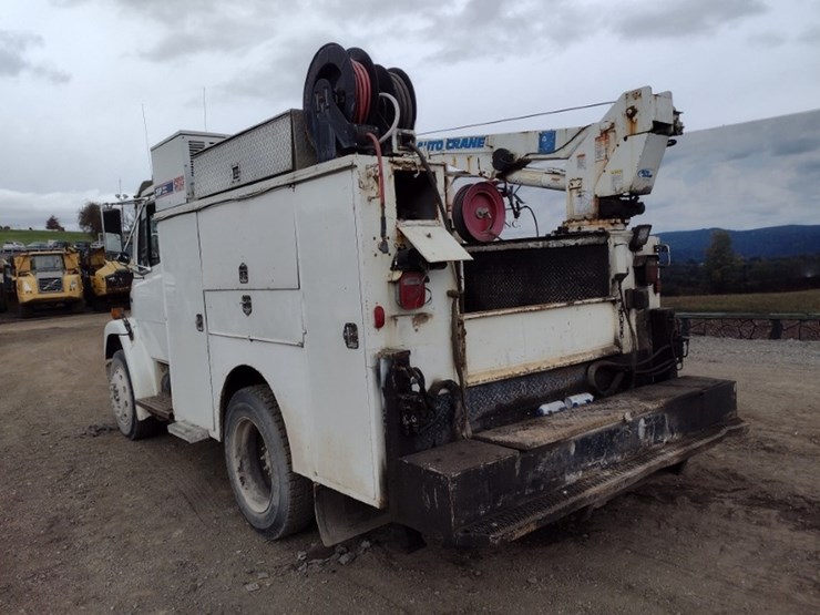 freightliner-fl60-image-43