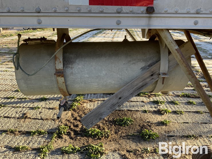 1960-timpte-t/a-nurse-tank-van-trailer-image-18