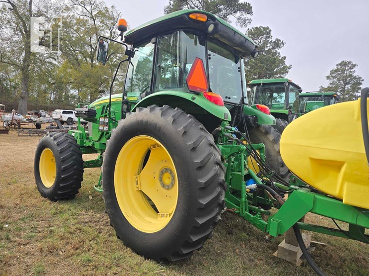 john-deere-6115d-image-2