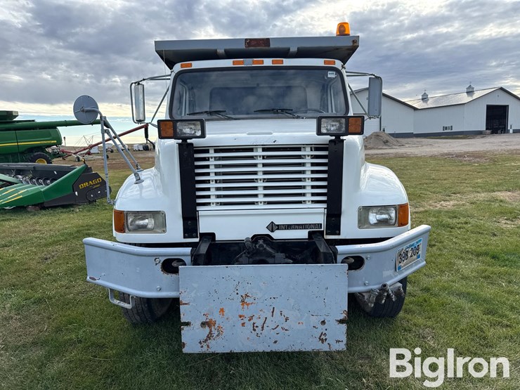 international-4700-image-2