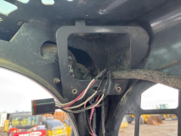 2016-bobcat-s510-image-29