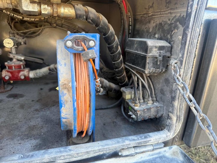 kenworth-t800-image-16