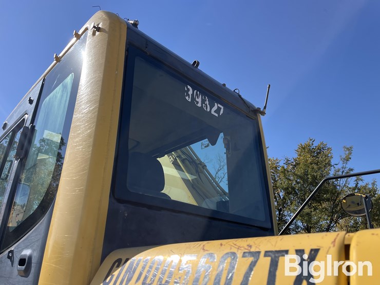 2010-komatsu-pc200-lc-8-image-11