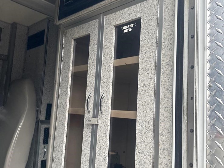 2006-gmc-sierra-3500-image-34