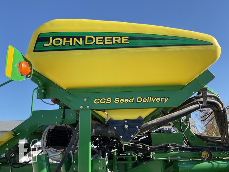 john-deere-1770-ccs-image-30
