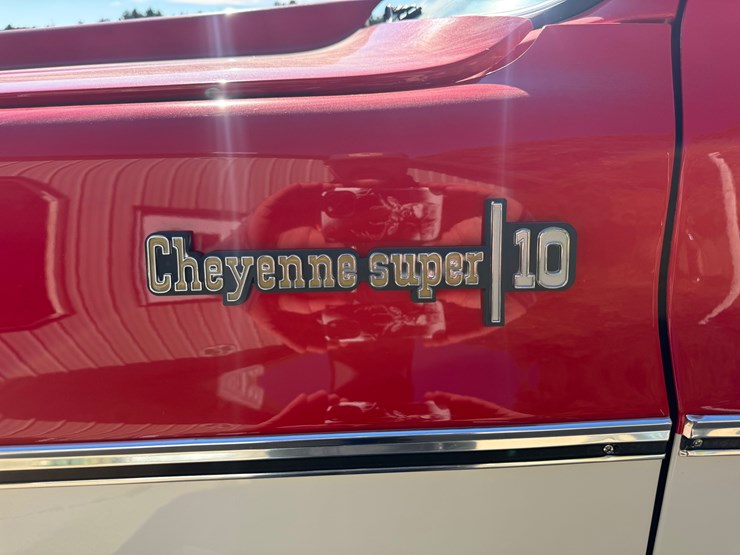 chevrolet-cheyenne-10-image-9