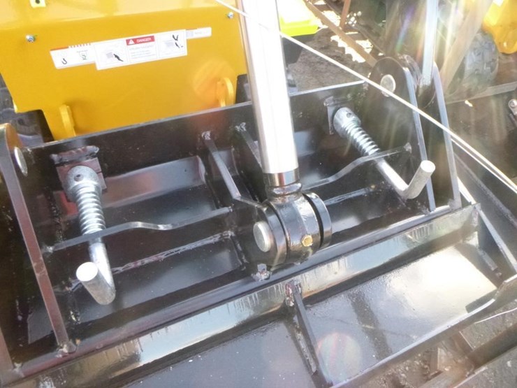 2025-agt-mx-mrt14-skid-steer-track-loader-image-9